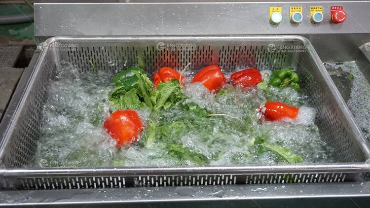 washing vegetable