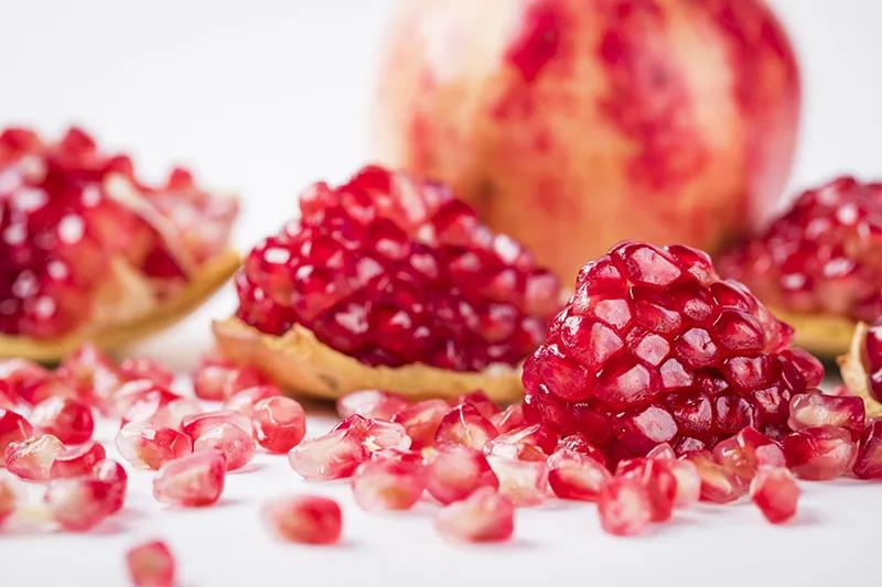 pomegranate juicer machine